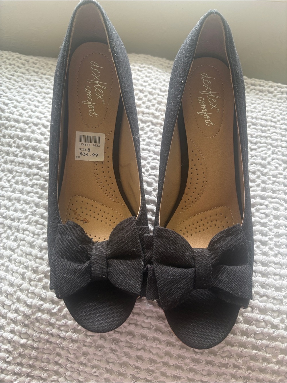 dexflex comfort Women's Black Bow Peep-Toe Heels